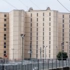 Fotografía de ayer de la cárcel del condado de Fulton, en Atlanta (Georgia). EFE/EPA/ERIK S. LESSER