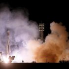 El carguero espacial será recibido por los cosmonautas rusos Serguéi Prokópiev, Dmitri Petelin y Andréi Fediáyev,