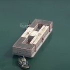 Imagen referencial de una barcaza usada para albergar a personas. En la captura de pantalla de un video se ve las instalaciones que alojan a migrantes, en Reino Unido.