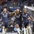 Bellingham celebró la anotación con sus compañeros.