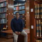 Es doctor en Historia de los Andes por la Facultad Latinoamericana de Ciencias Sociales (Flacso). Se ha desempeñado como investigador y docente universitario. Ha laborado en el Ministerio de Cultura y Patrimonio, el Museo Nacional del Ecuador y el Municipio de Tulcán. Es el nuevo cronista de la Ciudad de Quito.