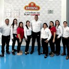 Empresa.- Parte de los colaboradores de la industria Oriental.