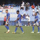 La hinchada millonaria reclamó a los jugadores azules tras caer ante Delfín.