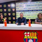 Madelen Riera (i), Carlos Alfaro Moreno y Wendy Villón, en la previa de la final.