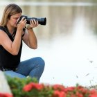 Arte. La muestra se inauguró en el MAAC y se enfoca en el turismo.