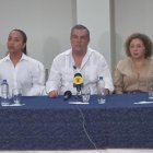 La posición de los funcionarios cuenta con el apoyo de 106 alcaldes de la Revolución Ciudadana y otras bancadas.