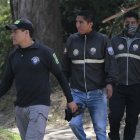 Los investigadores recorrieron varios lugares para encontrar el punto exacto donde el sospechoso enterró los restos.