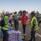 Los ciudadanos envían ayudas desde diversas localidades de Marruecos hacia la región de Marrakech.