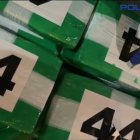 La droga fue hallada en bloques verde con el número 44 impreso en una hoja de papel.