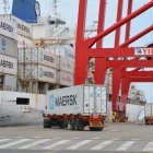 Reacción. La naviera Maersk suspendió temporalmente sus operaciones, a la espera de que se ofrezca mejores garantías a remolcadores.