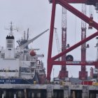 Operación. La reanudación se dio con los buques que estaban a la espera de entrar al puerto.