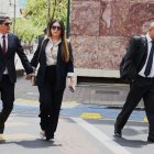 Diligencia. El juez Walter Macías a su llegada a la Unidad Judicial de la Familia en Quito.