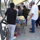 Se desalojó a los vendedores informales ubicados en los exteriores de los centros educativos.