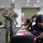 Supervisión. El proceso de distribución de los kits tiene resguardo militar, informó el Consejo Electoral.