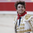 Actuación. El torero peruano Andrés Roca Rey, en Pamplona.