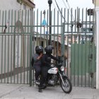 Las peatonales de la ciudadela la Floresta 1 están enrejadas.