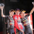 Kuss (c) hizo el 1-2-3 con el Jumbo y Jonas Vingegaard y Primoz Roglic.