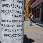 Opciones. La variedad de trabajos, algunos seguros o fijos, también se exhibe en postes y sitios públicos de la ciudad.