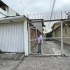 Protección. Con la colocación de las rejas, los propietarios de vehículos buscan que sus bienes no sean robados, principalmente los accesorios.