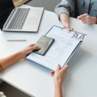 Es esencial cumplir con estos requisitos para que la solicitud sea aceptada.