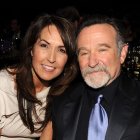 Foto de Robin Williams y Susan Schneider, esposa del comediante