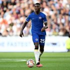 Moisés Caicedo regresará al rol titular del Chelsea para enfrentar a Aston Villa.