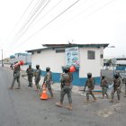 Colegio suspendió las clases por la delincuencia en Durán.