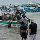 Una llamada a la línea única para emergencias 9-1-1 alertó sobre un grupo de 18 personas que naufragaron en altamar.