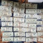 Indicios. Las autoridades no solo encontraron cocaína, también dinero en efectivo y armas de largo alcance.