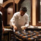 El chef mexicano preparó una cena en el Bankers Club