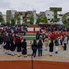 Ambato. Estudiantes de planteles se reúnen en un parque para la celebración de un ritual ancestral andino.