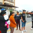 Salinas. Familiares de pescadores buscan información en la Capitanía.