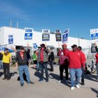 Huelga. Protestantes del sindicato United Auto Workers.