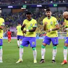 Vinicius Junior (segundo desde la izquierda) y Neymar (d) estarán con la selección auriverde.