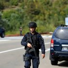 Seguridad. Los uniformados hacen controles tras el ataque.