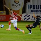 Técnico Universitarios e Independiente del Valle igualaron en un intenso juego.