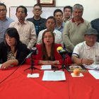 Isabel Torres, presidenta de la Unión Nacional de Educadores, anunciando la movilización.
