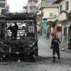 La unidad de transporte quedó prácticamente destruida.