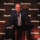 Emilio Ocampo, asesor de Javier Milei, en una rueda de prensa.