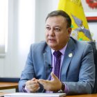 Ministro Juan Zapata se refiere al posible ingreso del "Niño Guerrero" a Ecuador