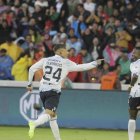 Liga de Quito se impuso por 3-0 a Defensa y Justicia en el estadio Rodrigo Paz.