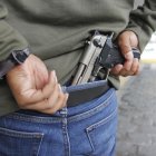 Las armas que cuentan con regulación corresponden a prácticas deportivas, empresas de seguridad y ciudadanos civiles.