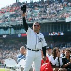 El venezolano, de 40 años, de los Tigres de Detroit durante su adiós.