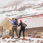 Referencia. La turista extranjera realizaba un recorrido turístico y sufrió una caída.