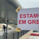 Los trabajadores del metro y el tren de São Paulo, la ciudad más poblada de Sudamérica, entraron este martes en huelga contra la agenda de privatizaciones del gobierno regional,