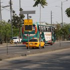 ´Vías. Los radares ubicados en la avenida Narcisa de Jesús están constantemente con la luz encendida.
