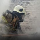 En el incendio también resultaron heridas dos niñas de 2 y tres años.