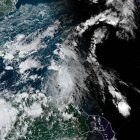 Imagen satelital donde se muestra la localización de la tormenta tropical Philippe.