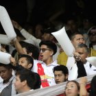 Los aficionados de  Liga de Quito han regresado a los graderíos del estadio Rodrigo Paz Delgado.
