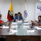 En el pleno del 4 de octubre, Alembert Vera indicó que, pese a señalamientos, el proceso continuaría.